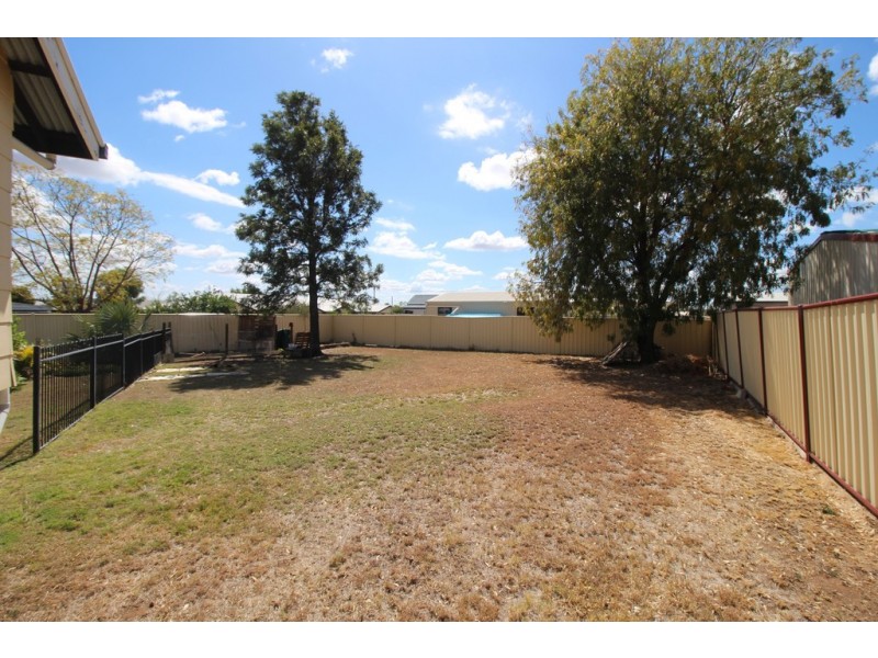 9 Huntley Street, Capella QLD 4723