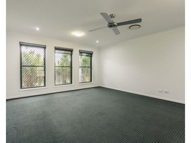 6 Parkway Street, Emerald QLD 4720