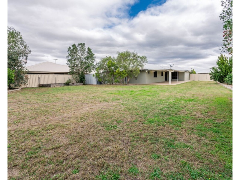 6 Parkway Street, Emerald QLD 4720