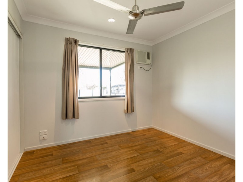 6 Fig Tree Court, Emerald QLD 4720