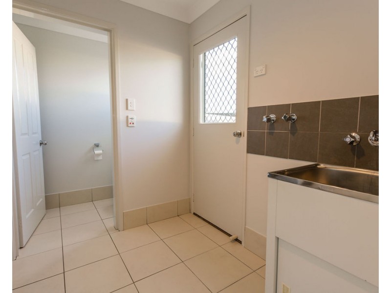 6 Fig Tree Court, Emerald QLD 4720