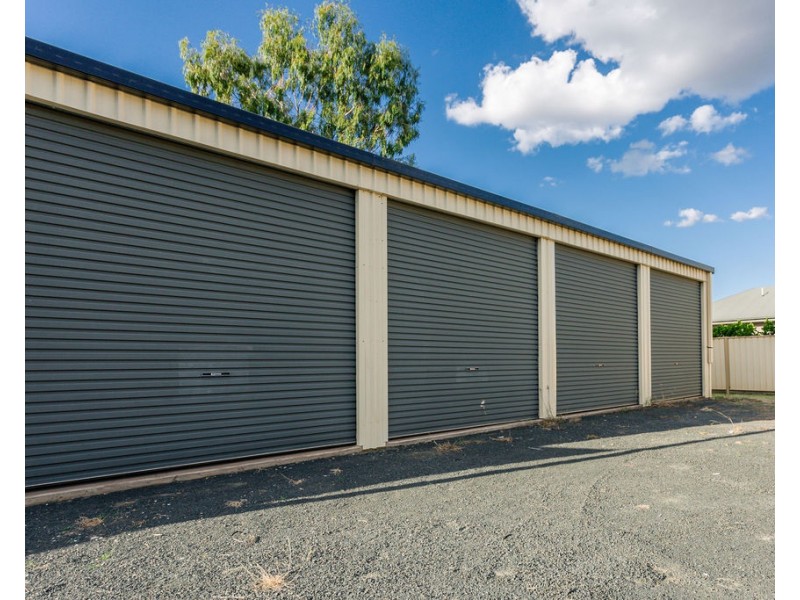 6 Fig Tree Court, Emerald QLD 4720