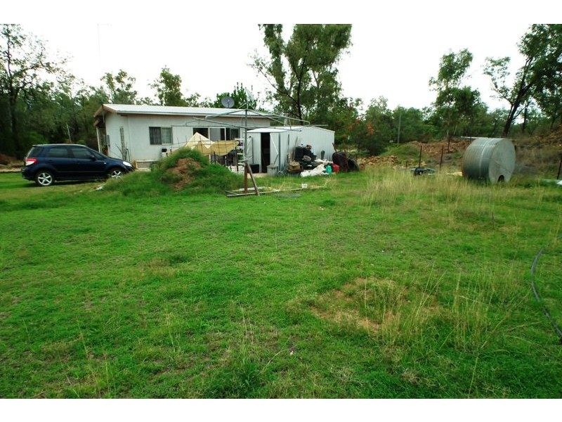 3 Farm Road, Rubyvale QLD 4702