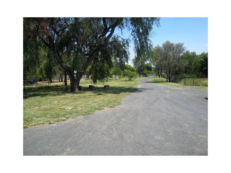 55 Slack Drive, Emerald QLD 4720