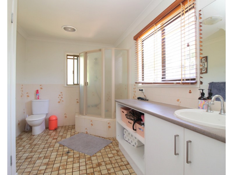 35 Baker Street, Emerald QLD 4720