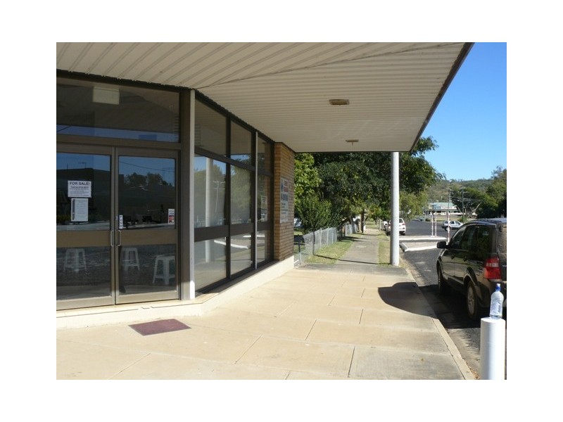 65 Eclipse Street, Springsure QLD 4722