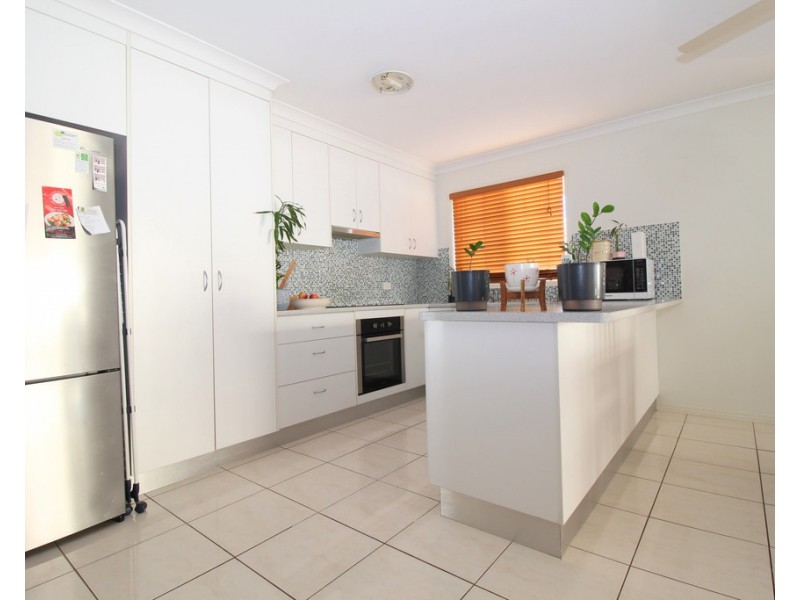 19 Berthun Street, Emerald QLD 4720