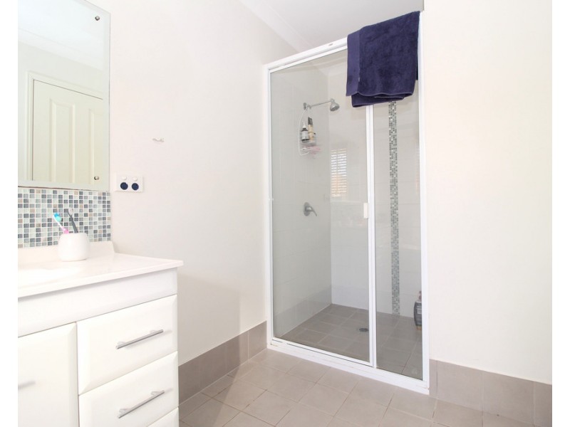 19 Berthun Street, Emerald QLD 4720