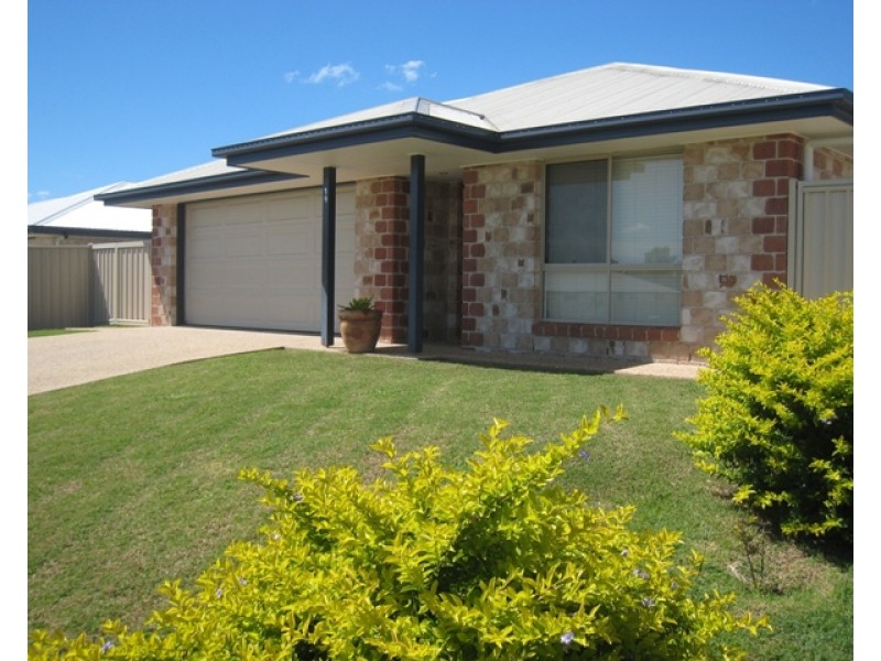 19 Berthun Street, Emerald QLD 4720