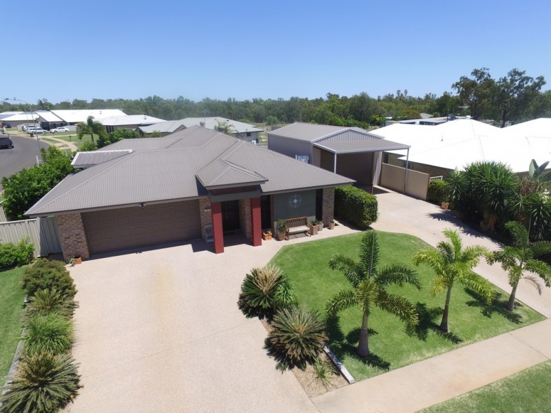 18 Berthun Street, Emerald QLD 4720