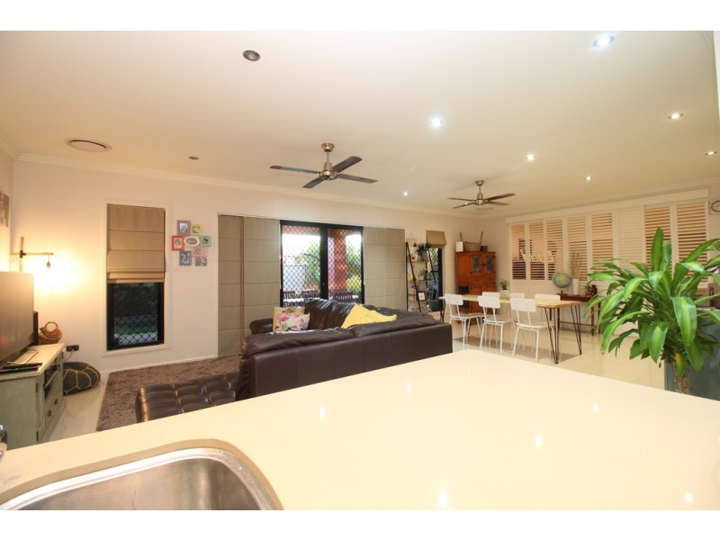 18 Berthun Street, Emerald QLD 4720