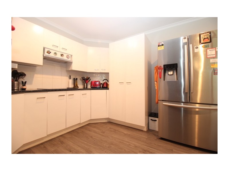 15 Batavia Court, Emerald QLD 4720