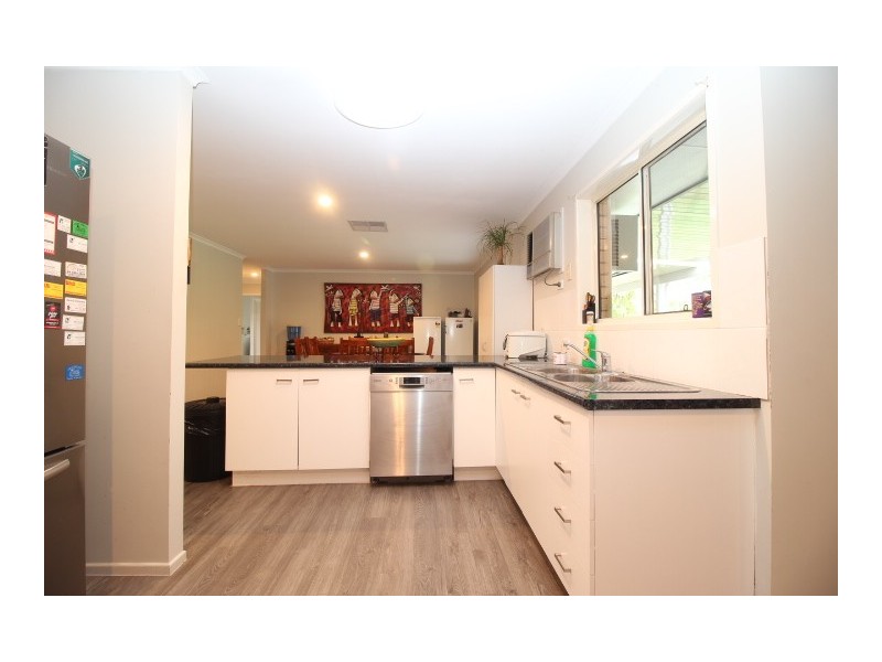 15 Batavia Court, Emerald QLD 4720
