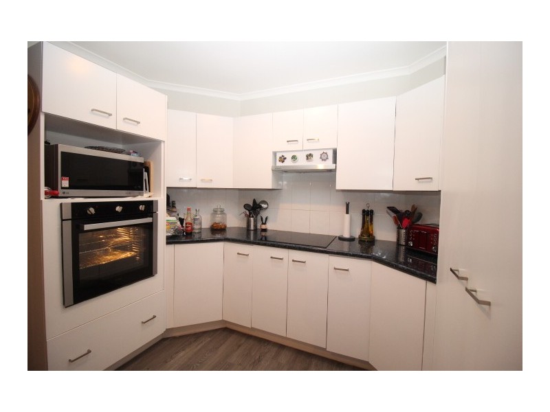 15 Batavia Court, Emerald QLD 4720
