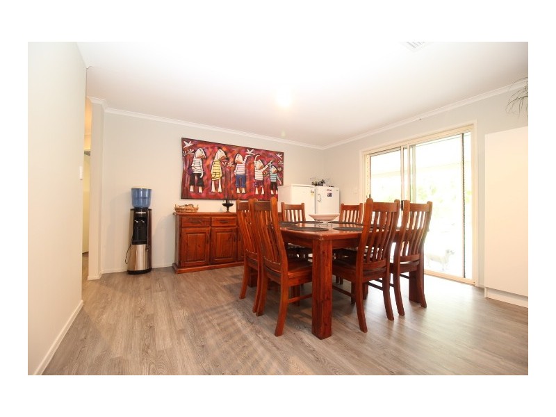 15 Batavia Court, Emerald QLD 4720