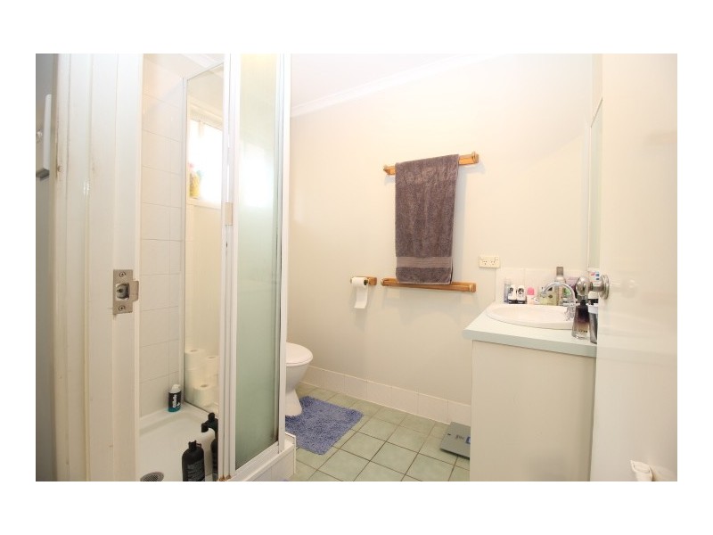 15 Batavia Court, Emerald QLD 4720