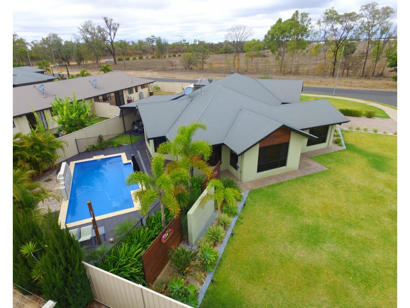 2 Vine Street, Emerald QLD 4720