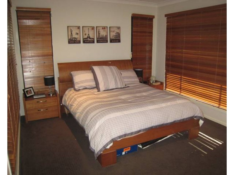 2 Vine Street, Emerald QLD 4720