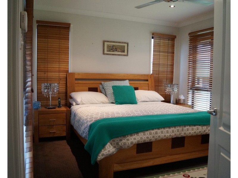 2 Vine Street, Emerald QLD 4720
