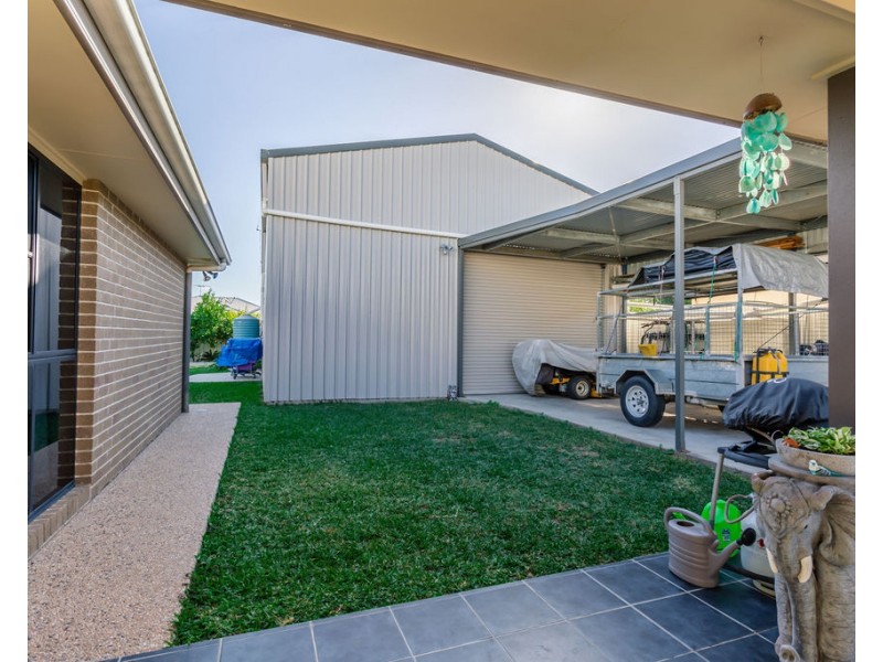15 Glovar Street, Emerald QLD 4720