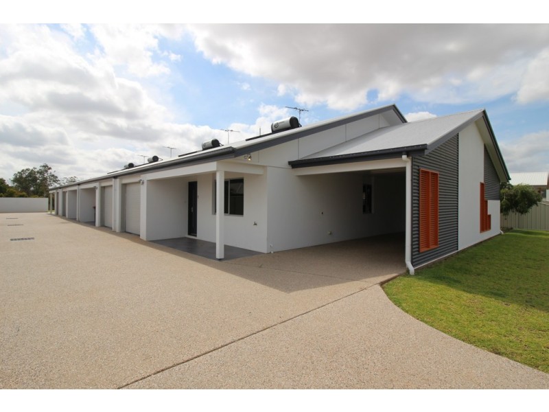 2/21 Moriarty Street, Emerald QLD 4720