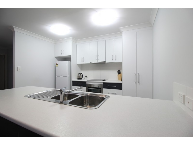 2/21 Moriarty Street, Emerald QLD 4720