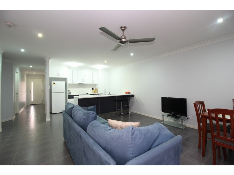 2/21 Moriarty Street, Emerald QLD 4720