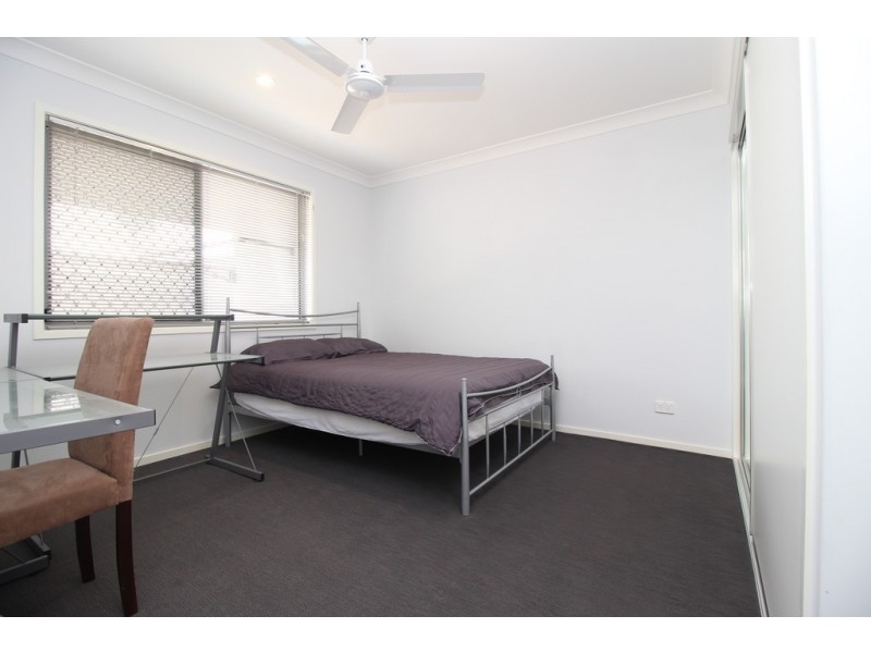 2/21 Moriarty Street, Emerald QLD 4720