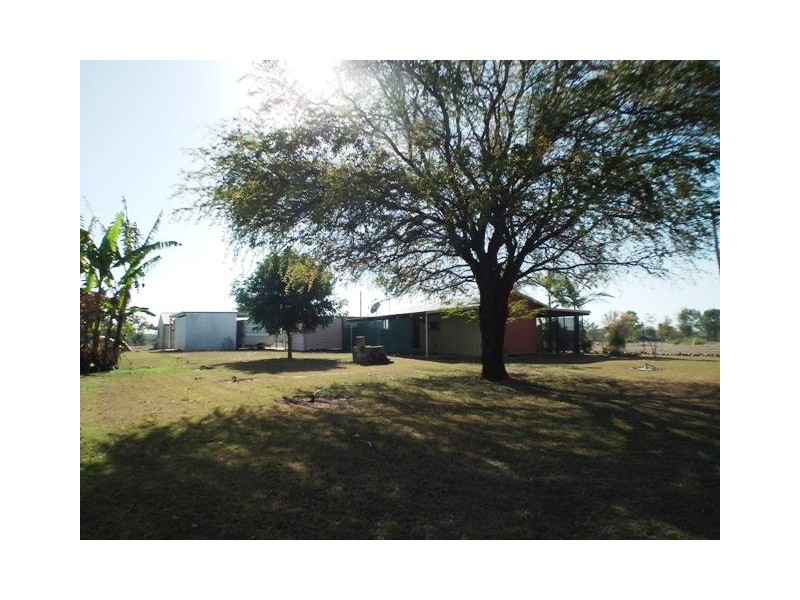 108 Rifle Range Road, Sapphire QLD 4702