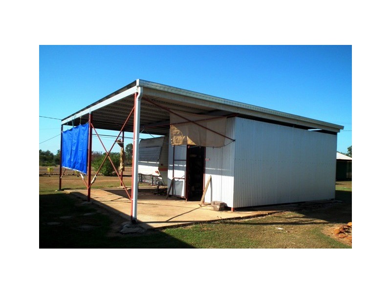 108 Rifle Range Road, Sapphire QLD 4702