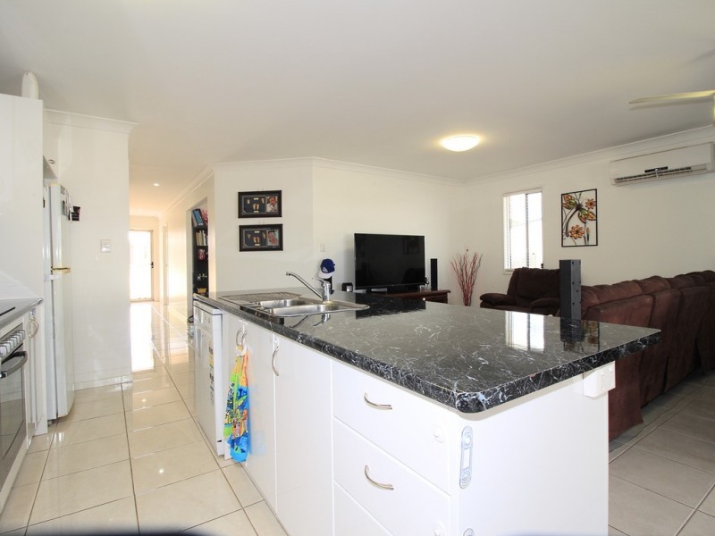 30 Newman Drive, Emerald QLD 4720