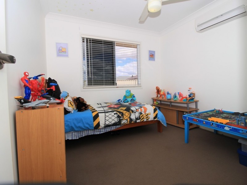 30 Newman Drive, Emerald QLD 4720