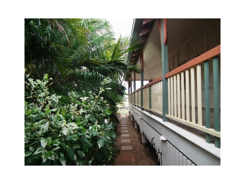 242 Borilla Street, Emerald QLD 4720