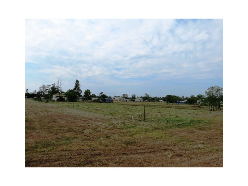 23 Albinia Street, Rolleston QLD 4702