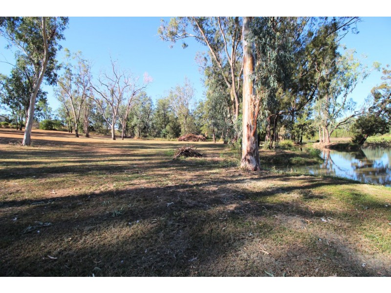 76 Slack Drive, Emerald QLD 4720
