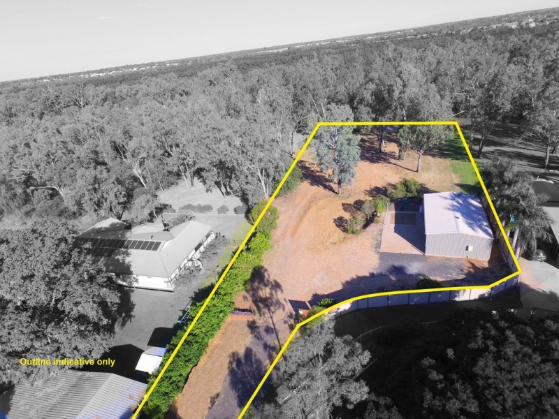 76 Slack Drive, Emerald QLD 4720