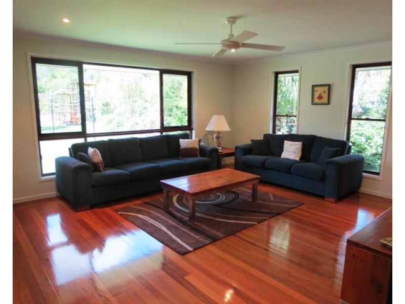 3 Country Lane, Emerald QLD 4720