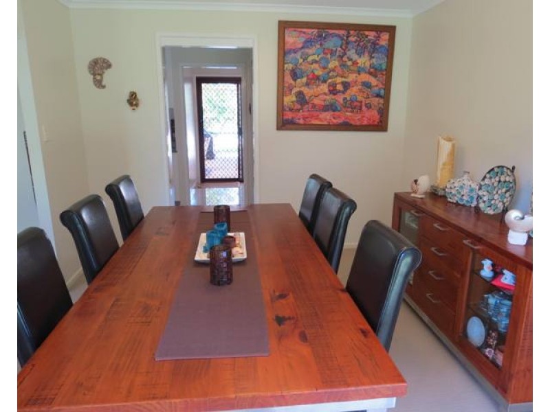 3 Country Lane, Emerald QLD 4720