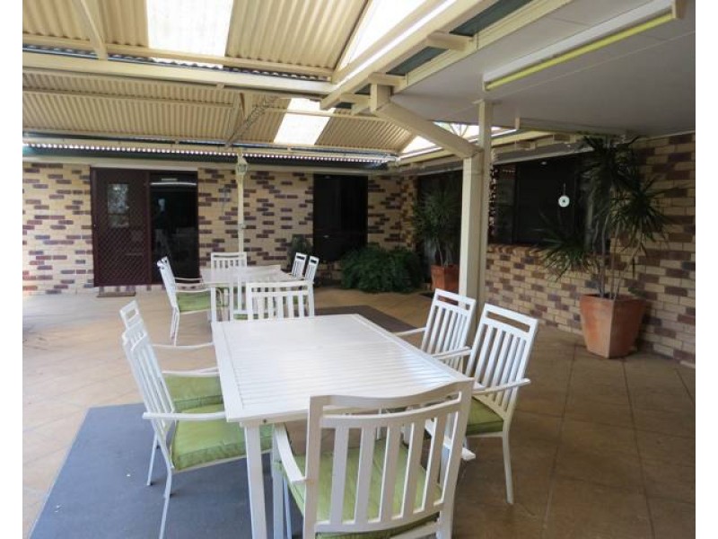 3 Country Lane, Emerald QLD 4720