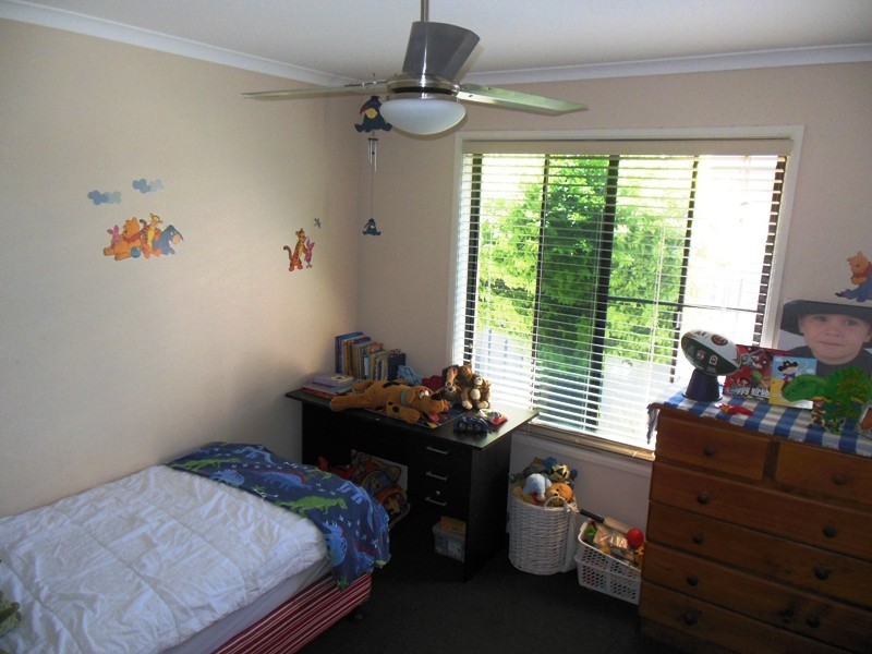 17 Vicki Close, Emerald QLD 4720