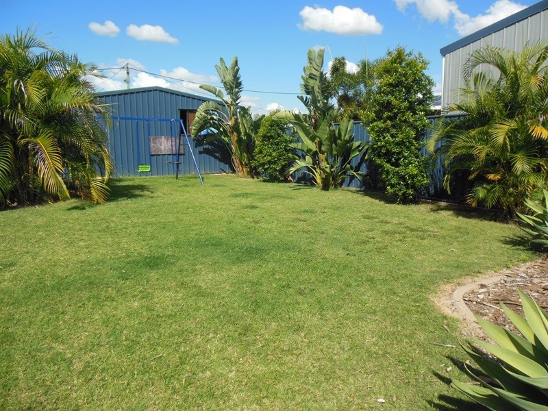 17 Vicki Close, Emerald QLD 4720