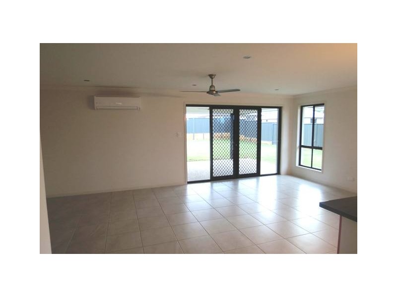 10 Sandown, Emerald QLD 4720