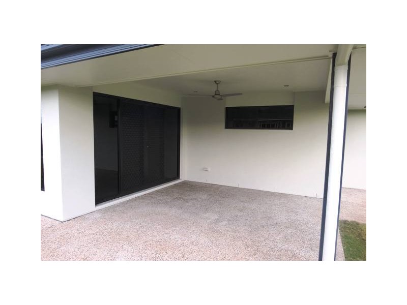 10 Sandown, Emerald QLD 4720