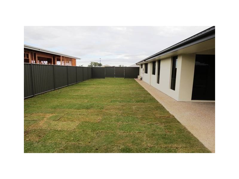10 Sandown, Emerald QLD 4720