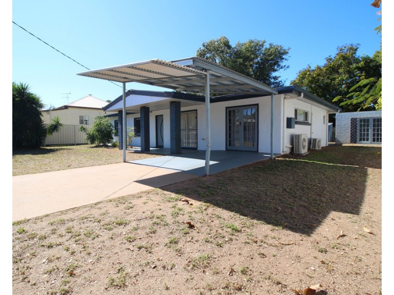 98 Anakie Street, Emerald QLD 4720