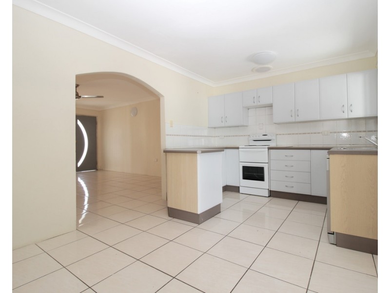 98 Anakie Street, Emerald QLD 4720