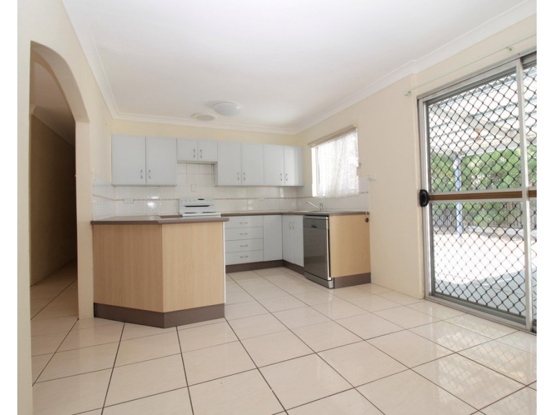 98 Anakie Street, Emerald QLD 4720