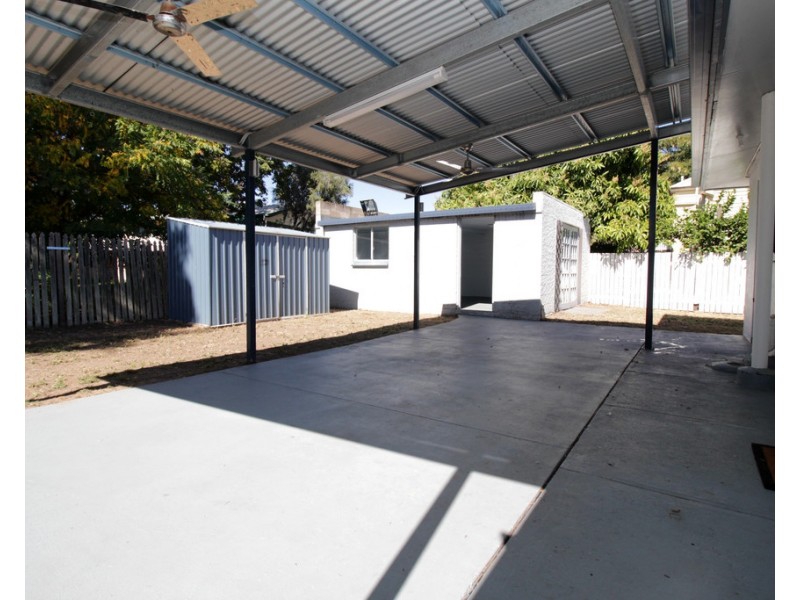 98 Anakie Street, Emerald QLD 4720