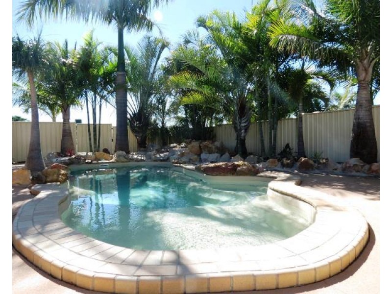 4 Callaghan Street, Emerald QLD 4720