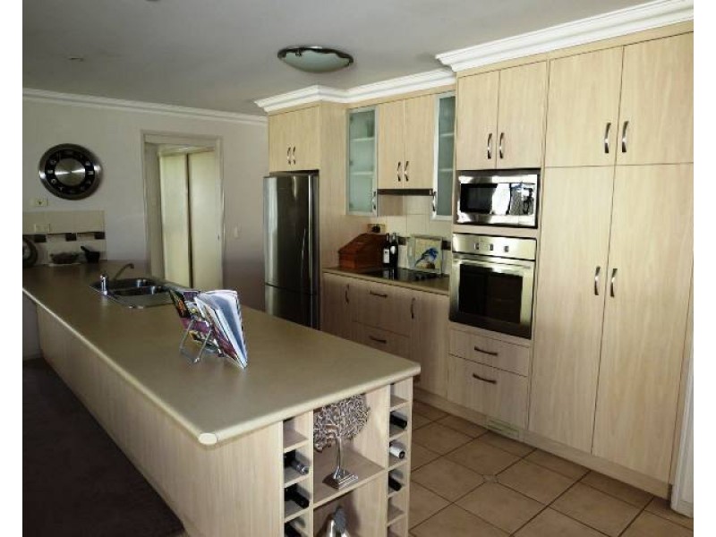 4 Callaghan Street, Emerald QLD 4720